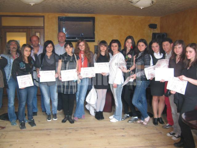 Participanţii la acţiune, cu diplomele primite