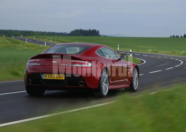 Aston Martin V12 Vantage