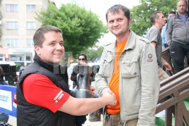 Costel Căşuneanu şi Gabriel Rusty, preşedintele clubului Bucovina Off-Road Gura Humorului