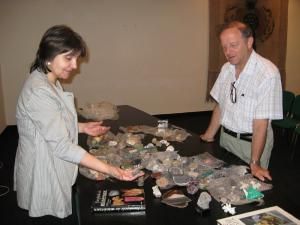 Gest deosebit: Donaţie de mostre mineralogice pentru Muzeul de Ştiinţele Naturii