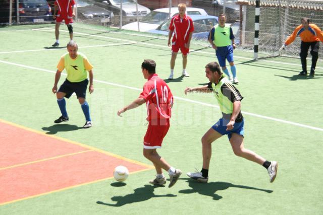Fotbal pe teren redus: Echipa PNL a câştigat Cupa de Vară a Instituţiilor