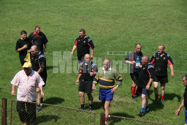 Old-boys: Foştii rugbyşti din Suceava şi Paşcani s-au reîntâlnit în terenul de joc