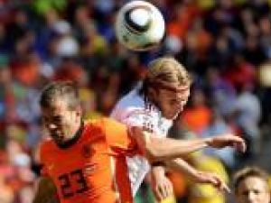 Olanda a jucat mai bine şi s-a impus meritat în faţa Danemarcei