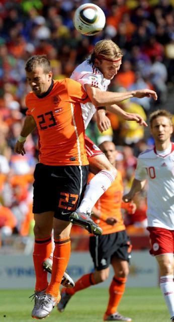Olanda a jucat mai bine şi s-a impus meritat în faţa Danemarcei