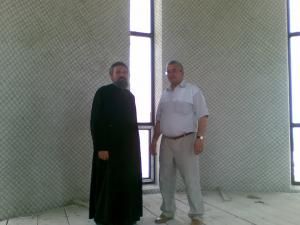 Primarul Sucevei, Ion Lungu, a vizitat Catedrala alături de preotul paroh Petru Argatu