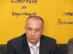 Alexandru Băişanu: „Este un gest ruşinos să votezi împotriva celor care te-au votat şi te-au trimis în Parlament”