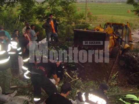 Ploi abundente: 20 de gospodării, în pericol de a fi inundate