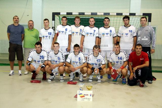 Echipa de handbal a Universităţii a câştigat trofeul la ediţia de anul trecut a Memorialului Mihai Mironiuc