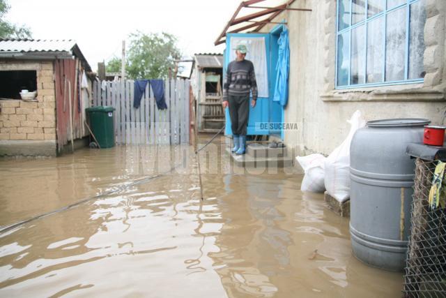 Şapte gospodării au fost inundate la Boroaia