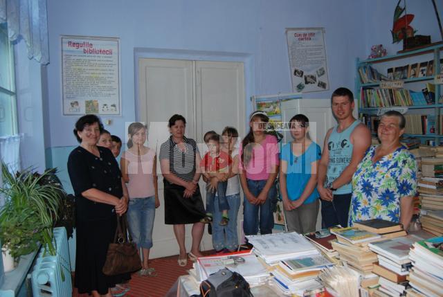 O mie de cărţi donate de suceveni au ajuns deja la copii din Republica Moldova