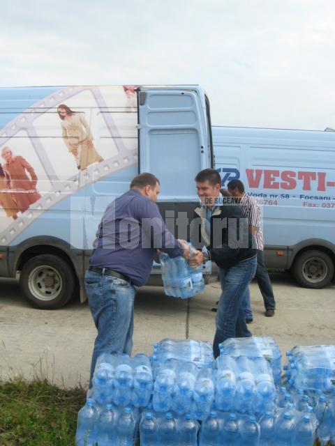 Tinerii democrat-liberali au trimis ajutoare pentru zonele calamitate din Suceava