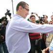 Victor Ponta a stat de vorbă cu sinistraţii