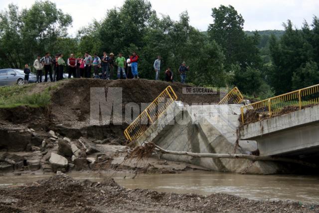 Lucrare: Pod pentru acces în caz de urgenţă la Gura Solcii