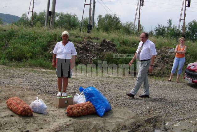Fălticeni: Ajutor pentru sinistraţii din Dărmăneşti