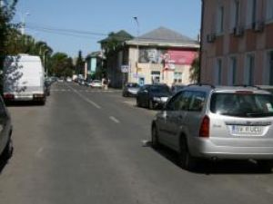 Lucrările de pe strada Mihai Viteazu vor fi executate pe porţiunea cuprinsă între Colegiul Naţional „Petru Rareş” şi zona Casei de Cultură