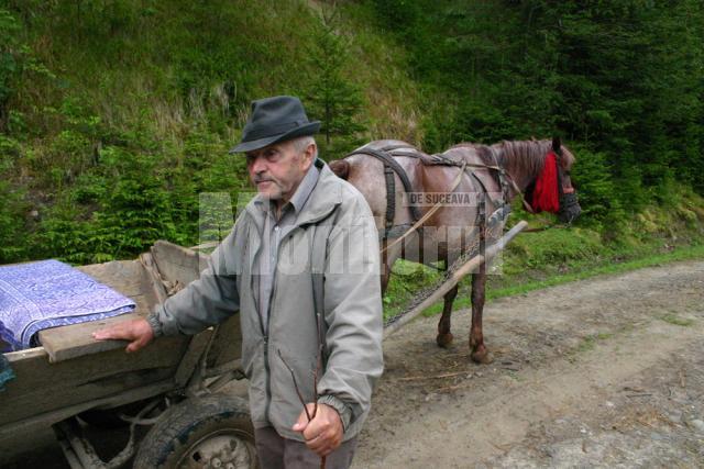 La cei aproape 80 de ani, Petru Moroşan creşte 20 de vaci
