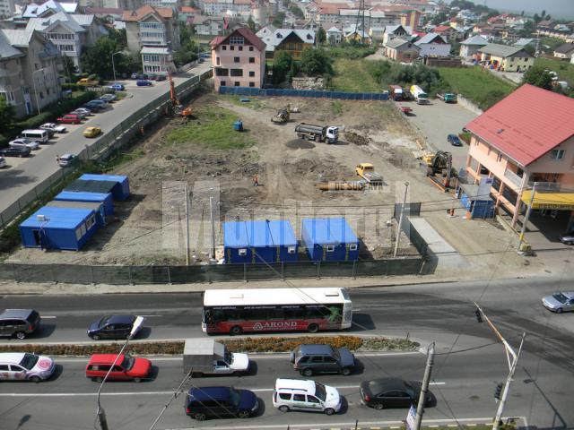 Construcţia supermarketul Lidl de la intrarea în cartierul Obcini a început deja