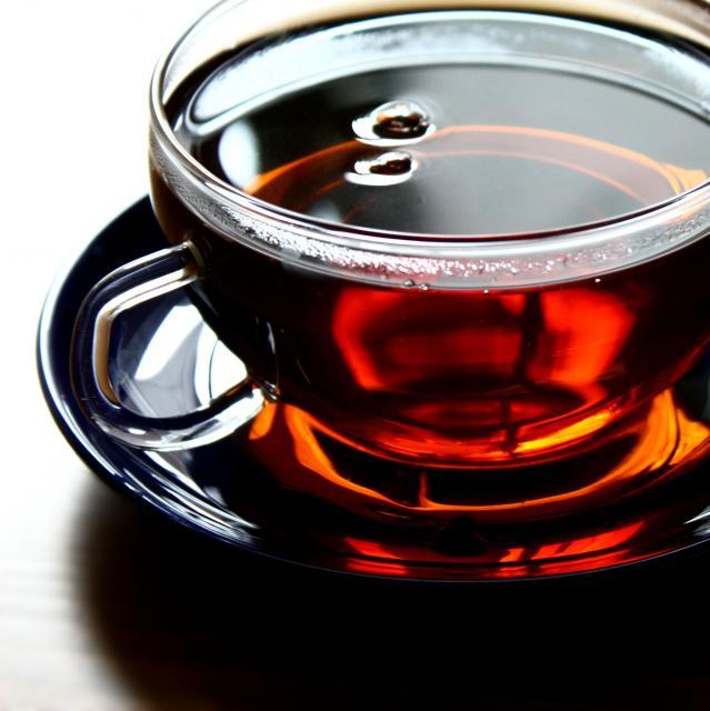 Ceaiul, un aliat al frumuseţii, sănătăţii şi îngrijirii