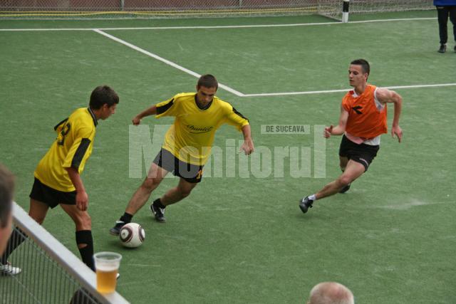 Minifotbal: 14 formaţii la startul Bucovina Cup 2010
