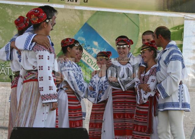 Festivalul folcloric „Cântecul cetinii” a ajuns la cea de-a XIV-a ediţie