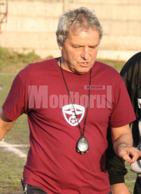 Ion Buzoianu a împlinit 65 de ani de viaţă, din care o mare parte şi i-a dedicat fotbalului