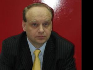 Ovidiu Donţu: „PSD îl roagă pe europarlamnetarul Petru Luhan să nu mai facă Suceava de râs”