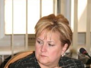 Elena Oanea: „Problema cel mai frecvent reclamată este perceperea în continuare a comisionului de risc de 0,125%”