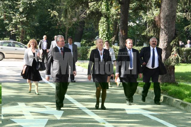 La inaugurare au fost prezenţi şi preşedintele CJ, Gheorghe Flutur, primarul Sucevei, Ion Lungu, şi deputatul PD-L Sanda-Maria Ardeleanu