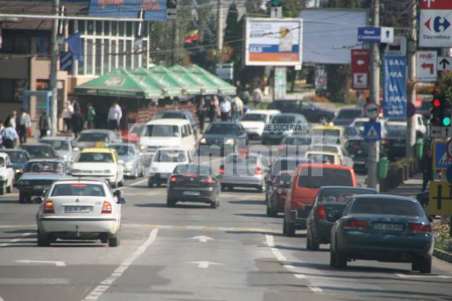 Străzile Sucevei au fost ieri supraaglomerate