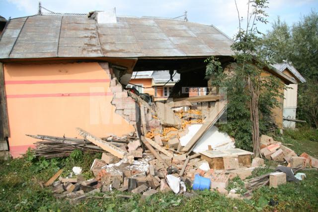 Şansă imensă: A scăpat cu viaţă din casa distrusă de explozie