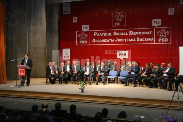 Liderii PSD au încercat să-şi încurajeze colegii cu îndemnuri la rezistenţă şi la luptă în vederea victoriei