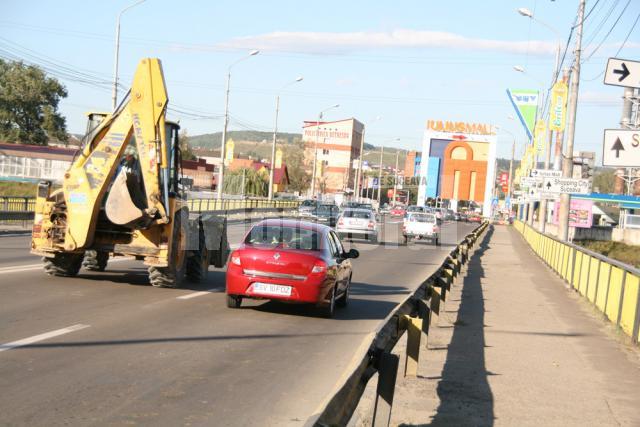 Modificări trafic: Rute ocolitoare pentru traficul greu, după restricţiile de acces pe podul Burdujeni