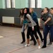 Stefanistele invata dansuri pentru bal