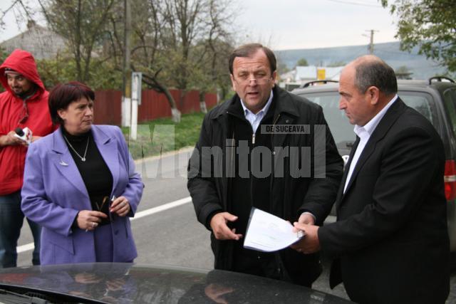 Investiţie: Flutur a inaugurat drumul Dolhasca – Probota, modernizat cu fonduri europene