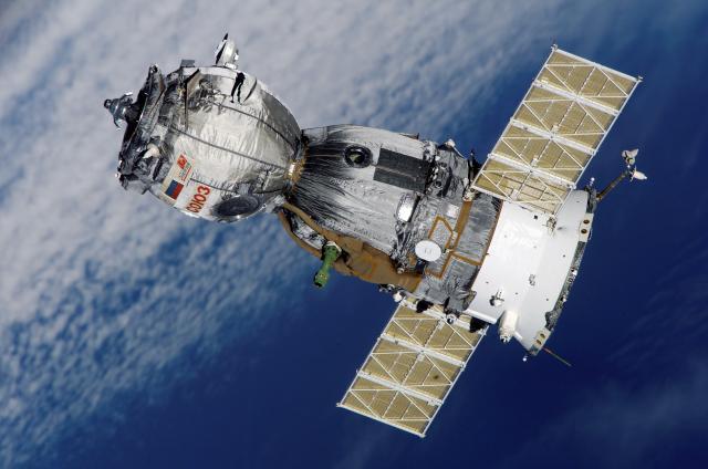 O capsulă Soyuz a decolat către Staţia Spaţială Internaţională