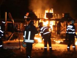 Grav: Cisternă sărită în aer cu tot cu şofer, după un cumplit accident la Vadu Moldovei