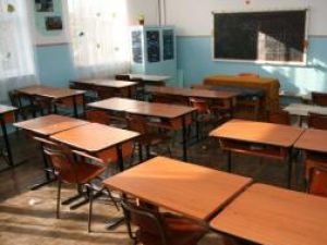 Gata cu greva: Elevii din Ipoteşti revin luni la ore