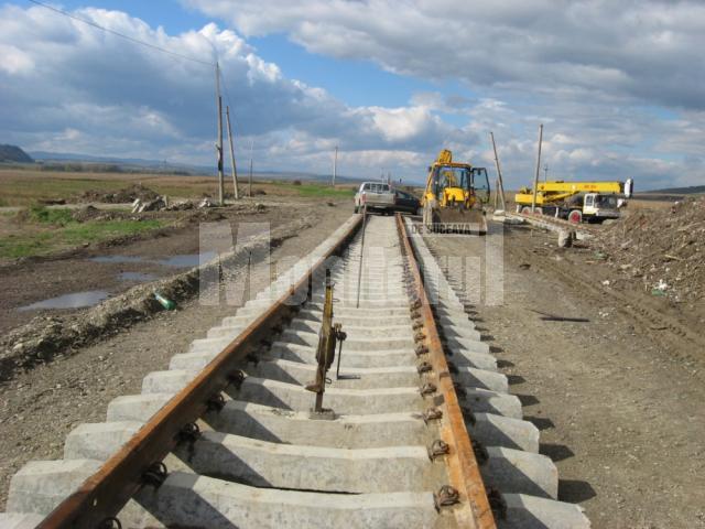 Ritm alert: Calea ferată de la Dărmăneşti, executată 90 la sută