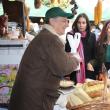 Soţia premierului Emil Boc şi-a făcut cumpărăturile la Târgul „Produs în Bucovina” din Cluj