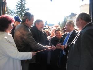 La Gura Humorului: UNICARM şi-a deschis al treilea magazin din judeţul Suceava