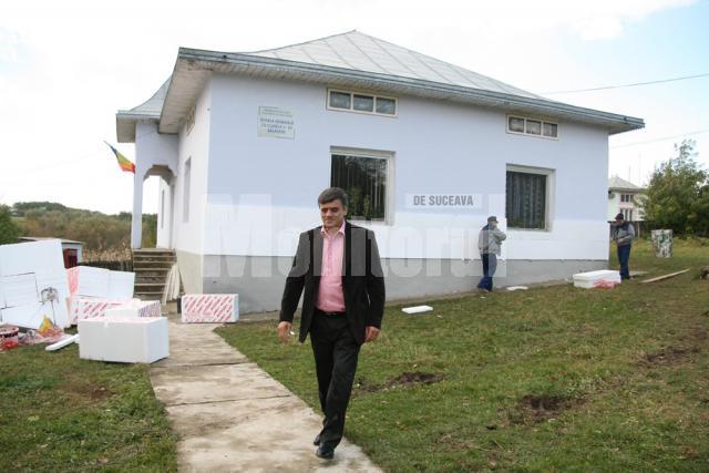 Şcoala din Sălăgeni va fi modernizată cu fondurile donate de fundaţia din Belgia