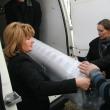 Donaţii: Maria Băsescu a împărţit paturi familiilor sinistrate din Şerbăuţi