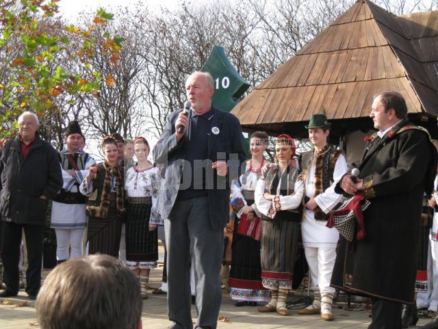Alexandru Arşinel şi Vladimir Găitan le-au vorbit bucureştenilor despre Bucovina
