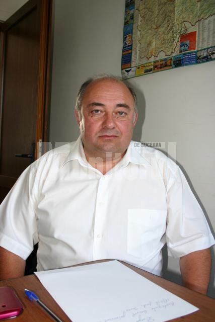 Săvel Botezatu, primarul comunei Udeşti