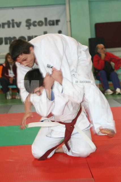 Sala de sport din Gura Humorului a găzduit a noua ediţie a Cupei Bucovina la judo