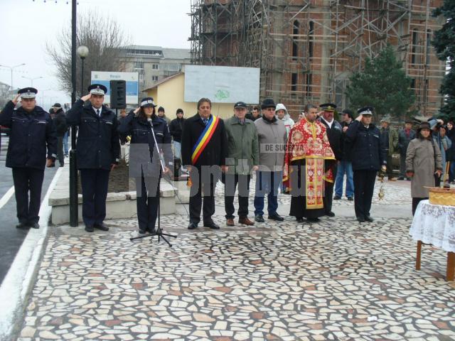 Rezultate: Zeci de elevi ai Şcolii de Subofiţeri Jandarmi Fălticeni, recompensaţi de Ziua Naţională