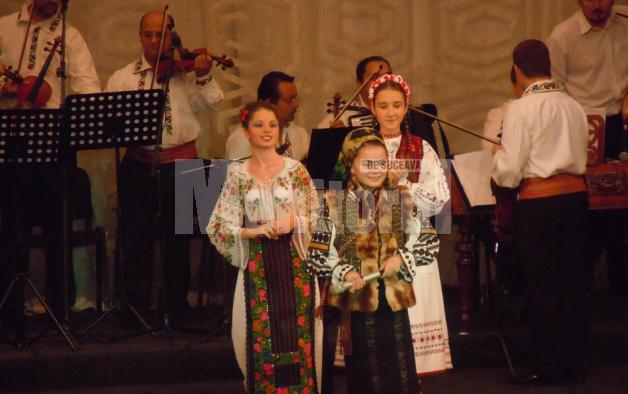 Festival de folclor, Zalău: Diplome de excelenţă şi de onoare pentru artiştii suceveni