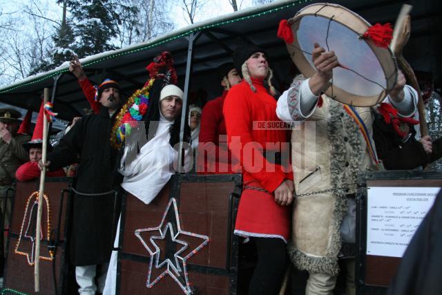La minus 3 grade Celsius: Ambasadori din ţările calde au gustat Bucovina la ea acasă