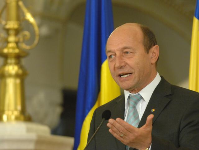 Băsescu: La sfârşitul unui asemenea an nu poţi decât să le mulţumeşti românilor. Foto: Sorin LUPSA