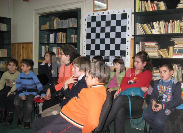 Micii cititori & auditori ai Cenaclului literar de la Palatul Copiilor Suceava